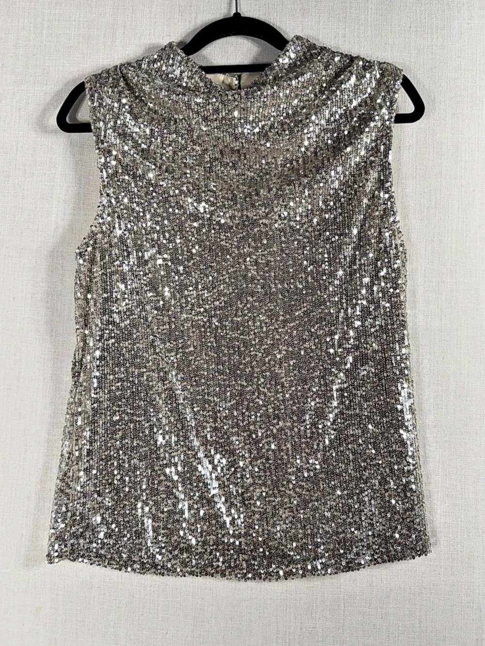 Cable & Gauge Sequin Mock Neck Tank in Silver & Gold Size Large Like New - Picture 2 of 10